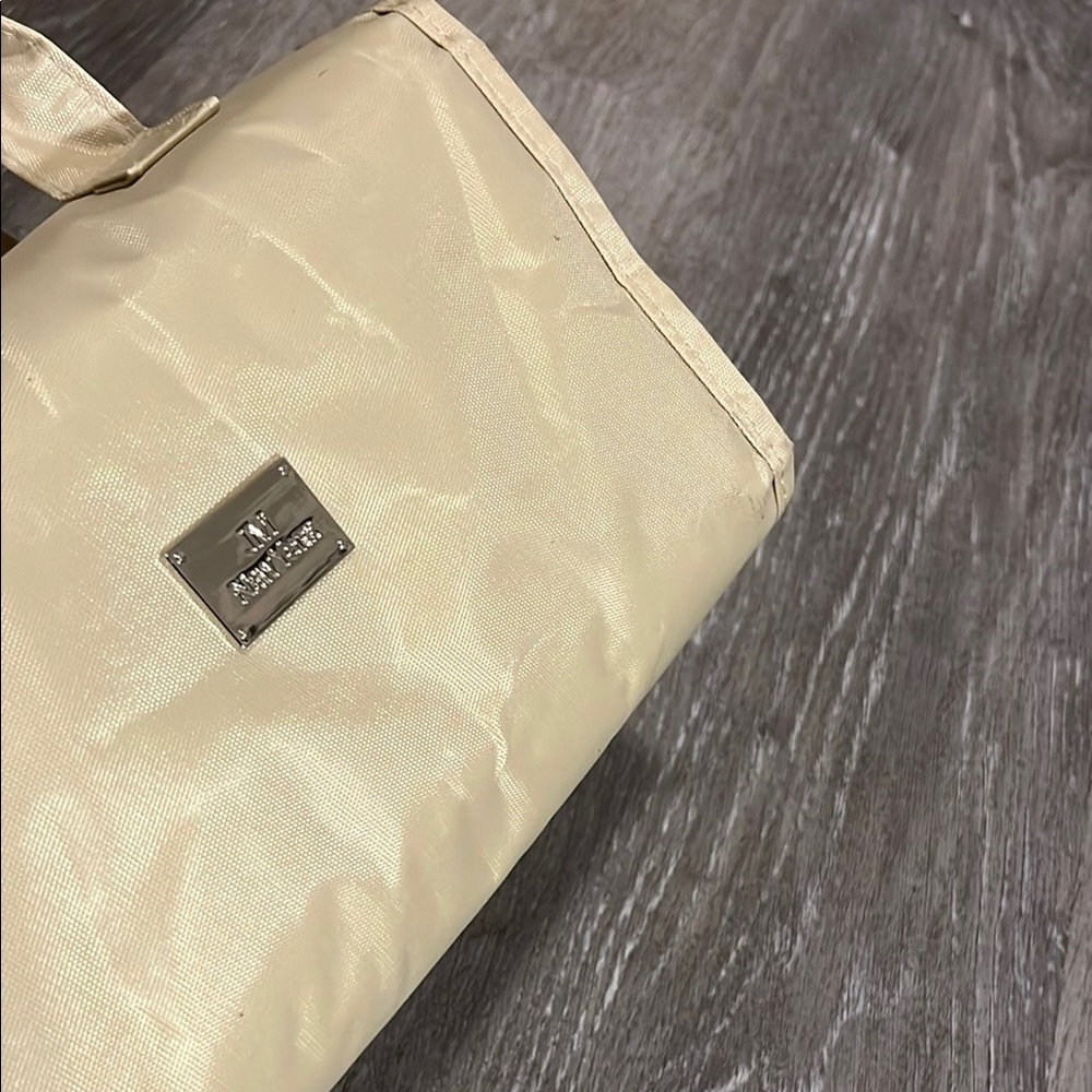 JM NEW YORK- Cream Roll Up Makeup/Mini Travel Bag - Picture 8 of 12